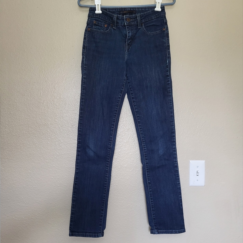 Levi's Mid Rise Dark Wash Skinny Jeans